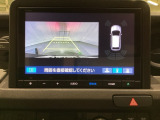 バックでの車庫入れも安心です! リアカメラが付いているバックモニター付のナビを装備しております。バンパーについているソナーや、操作線もついており距離感も画面から確認できます。