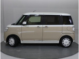 後席両側電動スライドドア☆ 小さなお子様の乗り降りも気楽に行えます。荷物で手一杯の際も、アクションスイッチでドアの開閉ができる上、開口部も広いため大きな物でも一人で積込みが行いやすいです!
