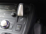 運転席廻りです。