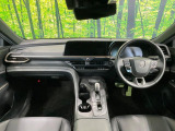 クラウンクロスオーバー 2.5 G アドバンスト レザー パッケージ E-Four 4WD 