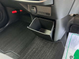 インストセンターロアボックス。