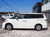 女性にも安心してお乗りいただけるよう、車内の清掃には特にこだわり、メーカー販売時の状態に近づける為に妥協は致しません!!