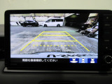 バックカメラの画像です。ガイドラインがスムースな車庫入れをサポートいたします!車庫入れの安心感がアップしますね☆