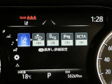 車線逸脱警報機能&衝突回避ブレーキ機能が付いています。