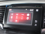 ナビゲーションは純正メモリーナビを装着しております。AM、FM、CD、DVD再生、Bluetooth、フルセグTVがご使用いただけます。初めて訪れた場所でも安心ですね!