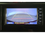バックガイドモニターで、後方を確認しながら安心して駐車することができます。運転初心者も熟練者も必須の機能ですよ!