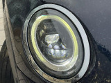 ●LEDヘッドライト:夜間走行時も良好な視界を確保し安心して運転できる高輝度LEDヘッドライトを装備!点灯速度が早く、消費電力も抑えられています。