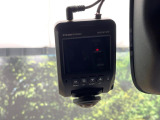 【ドライブレコーダー】ドライブレコーダー装備!走行中はもちろん、あおり運転や事故に遭遇した際、映像で記録し、万一のリスクに備えます。※記録用SDカードはお客様ご自身でご準備いただく必要があります。