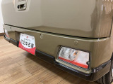 前後バンパーにはコーナーセンサーを装備!障害物に近づくと音声で知らせてくれるので、感覚がつかみやすくなっています。