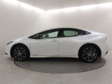 トヨタが中古車選びを変える「TOYOTA認定中古車」。選ぶならトヨタの安心中古車! 1、徹底した洗浄 2、車両検査証明書付き 3、ロングラン保証 且つ、修復歴が無い車です!