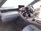 見通しのよいすっきりとした視界で、誰でも運転しやすいです。運転のしやすさは疲れにくさにも繋がりますよ♪