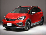 小回りが利き乗りやすく、ちょうどいいサイズ。HONDA FIT入荷です!クロスターで一味違うデザインが魅力的です。