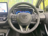 インテリアに合わせたデザインのステアリングは、運転される方のことも考え、運転しやすい形状、大きさです。是非一度、実際に触ってお確かめください。