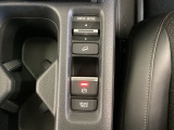 セレクターノブの下に、3つの異なる加速感を楽しめるドライブモードスイッチがついています。一般道、スポーツ走行、エコ走行など、シーンに合わせて最適な加速感を楽しめるドライブモードスイッチです。