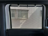 2列目ロールサンシェイドも装備されています。