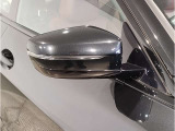 【BMWミラー】視認性の高いスタイリッシュなミラー。自動防眩機能も付いており夜間のドライビングをサポートします。