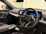 ☆センターパネルを運転席側に僅かに傾けたBMW独特のインパネ☆【駆け抜ける歓び】はここからもスタートしております☆