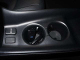 ドリンクホルダー装着車です