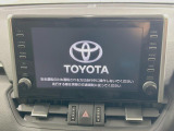 【8インチ ディスプレイオーディオ】大画面のディスプレイはAppleCarPlayやAndroidAutoが利用可能。大きな画面でスマホナビアプリ等が利用いただけます♪