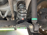 お車を安心してお乗りいただく為には、足回りの定期点検が欠かせません。サービスサポート(有償保証)では無料点検もご提供しており、安心のカーライフをお過ごしいただけるサポート体制が整っています。