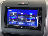 ナビ機能だけでなく、ミュージックサーバー、Bluetooth、フルセグテレビ、DVDとCD再生など、オーディオ機能がついています。