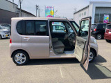 安全・安心な走行のために、納車前にダイハツのクルマを知り尽くしたエキスパートが基本性能に関わる機能や状態を徹底的に点検。消耗部品の交換など法定12ヶ月点検相当の点検・整備を実施しております
