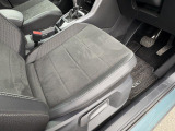 &ldquo;Certified Pre-Owned&rdquo;はお客様の安全性のため、厳しい基準を設定しています。その厳しいチェックをクリアして選び抜かれた車両だけを、ベストコンディションに仕上げてお届けします。