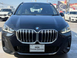 エンジェルアイ、イカリングと呼ばれるBMWのライトの正式名称は「コロナリング」です。一目でBMWとわかる伝統のデザインです。