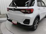 車線変更時の後方確認をアシストするブラインドスポットモニター(BSM)、自車後側方から接近してくる車両を検知し、注意を喚起するRCTA(リヤクロストラフィックアラート)が装備されています。