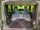 普段のお買い物や通勤、送迎等に十分な荷室スペースを確保しております。セカンドシートを倒すと、大きな荷物の積載も可能です♪