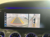 バックカメラにより駐車時の後方確認も楽にできます。