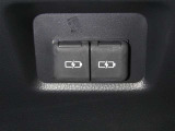 【充電用USB端子】デバイスの充電に便利です。※実際の接続端子は写真で確認or店舗までご気軽にお問合せください♪