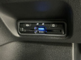 いまや快適なカーライフに欠かせないETCが付いています。