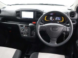 運転席廻りです。