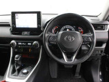 運転席廻りです。
