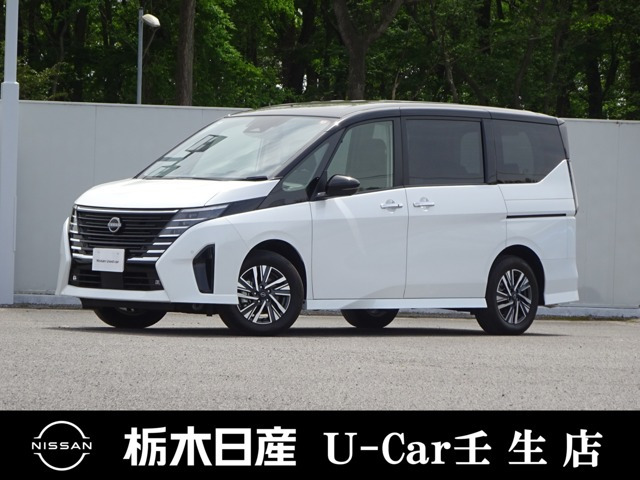 セレナ 1.4 e-4ORCE ハイウェイスターV 4WD 
