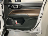運転席ドアパネルです。