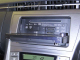 CD、DVDの再生ができます。
