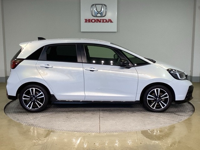 ホンダ フィット 1.5 e:HEV RS の中古車詳細 (56,000km, プレミアム