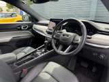 ステアリングを握ればJeepワールドが目の前に広がります!