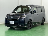 新しいハイブリッドシステムe:HEVは市街地走行では電気自動車に近いハイブリッドシステムでモーターが主役で走行します。充電の為にエンジンが始動しても優れた遮音性能で車内はとても静かで快適です