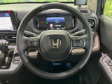 【純正革巻きステアリング】上質な革を使用することで、手にしっかり馴染みとても運転しやすいハンドルです♪