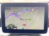●Mercedes純正ナビ:一体感のあるナビは、高級感ある車内を演出してくれます。Bluetooth再生などオーディオ機能も充実しておりますので、運転もより楽しめます♪