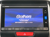 【純正ナビ】人気の純正ナビを装備しております。ナビの使いやすさはもちろん、オーディオ機能も充実!キャンプや旅行はもちろん、通勤や買い物など普段のドライブも楽しくなるはず♪