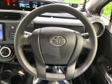 インテリアに合わせたデザインのステアリングは、運転される方のことも考え、運転しやすい形状、大きさです。是非一度、実際に触ってお確かめください。