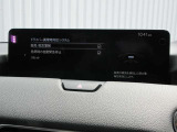 居眠りや脇見運転を検知するとドライバーへ危険を知らせます。