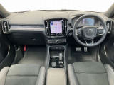 XC40 B4 AWD Rデザイン 4WD 