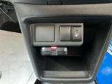 運転席シートヒーター付き。