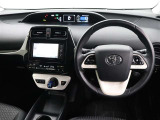 運転席廻りです。
