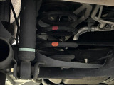 お車を安心してお乗りいただく為には、足回りの定期点検が欠かせません。サービスサポート(有償保証)では無料点検もご提供しており、安心のカーライフをお過ごしいただけるサポート体制が整っています。